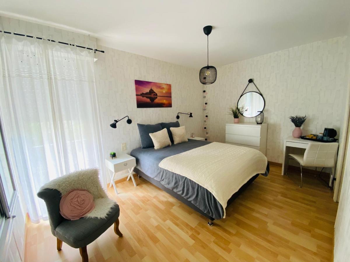 Chez Maria Bed & Breakfast Понторсон Екстериор снимка